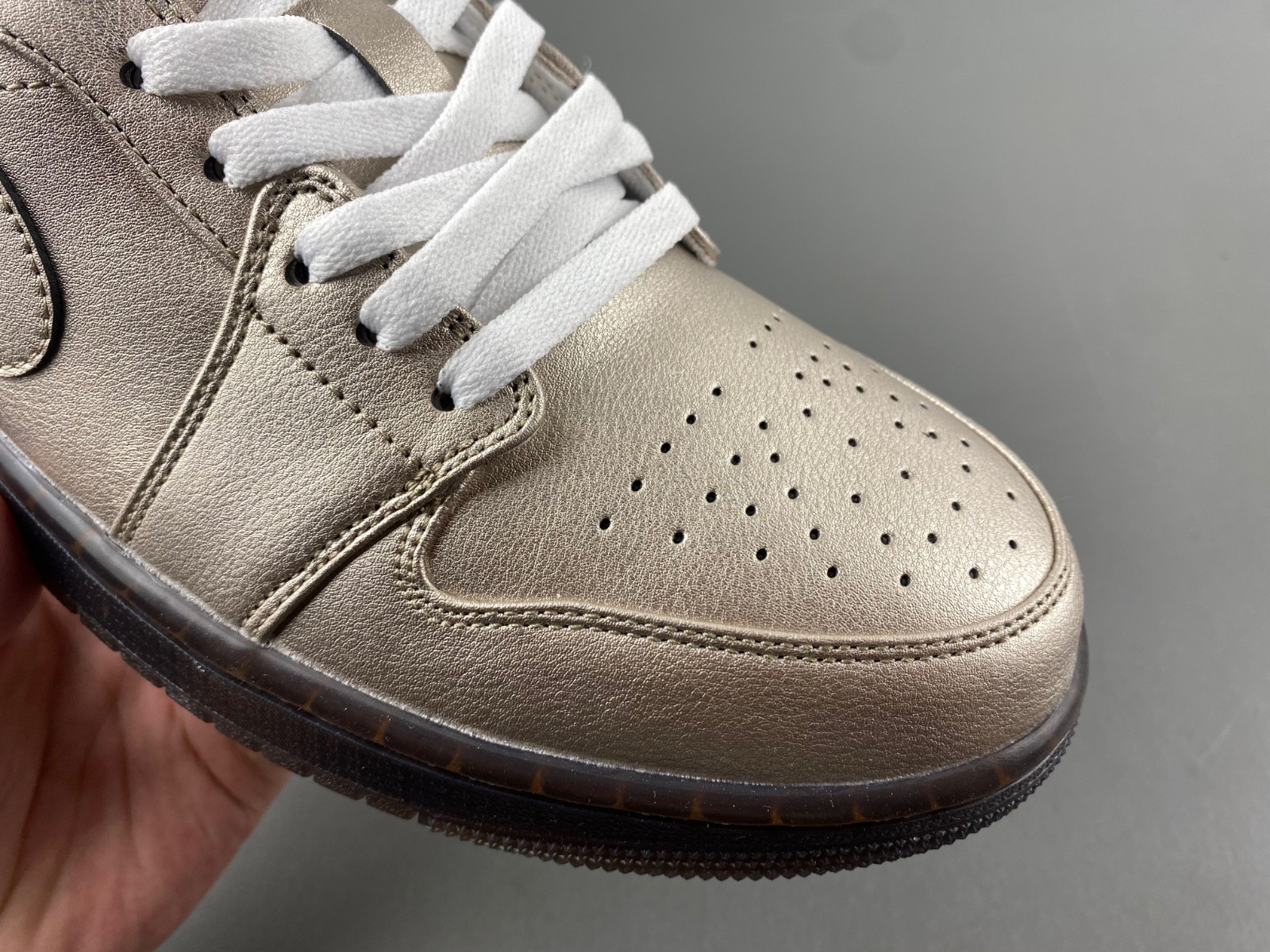 air jordan 1 low se “metallic zinc” hq3529-099