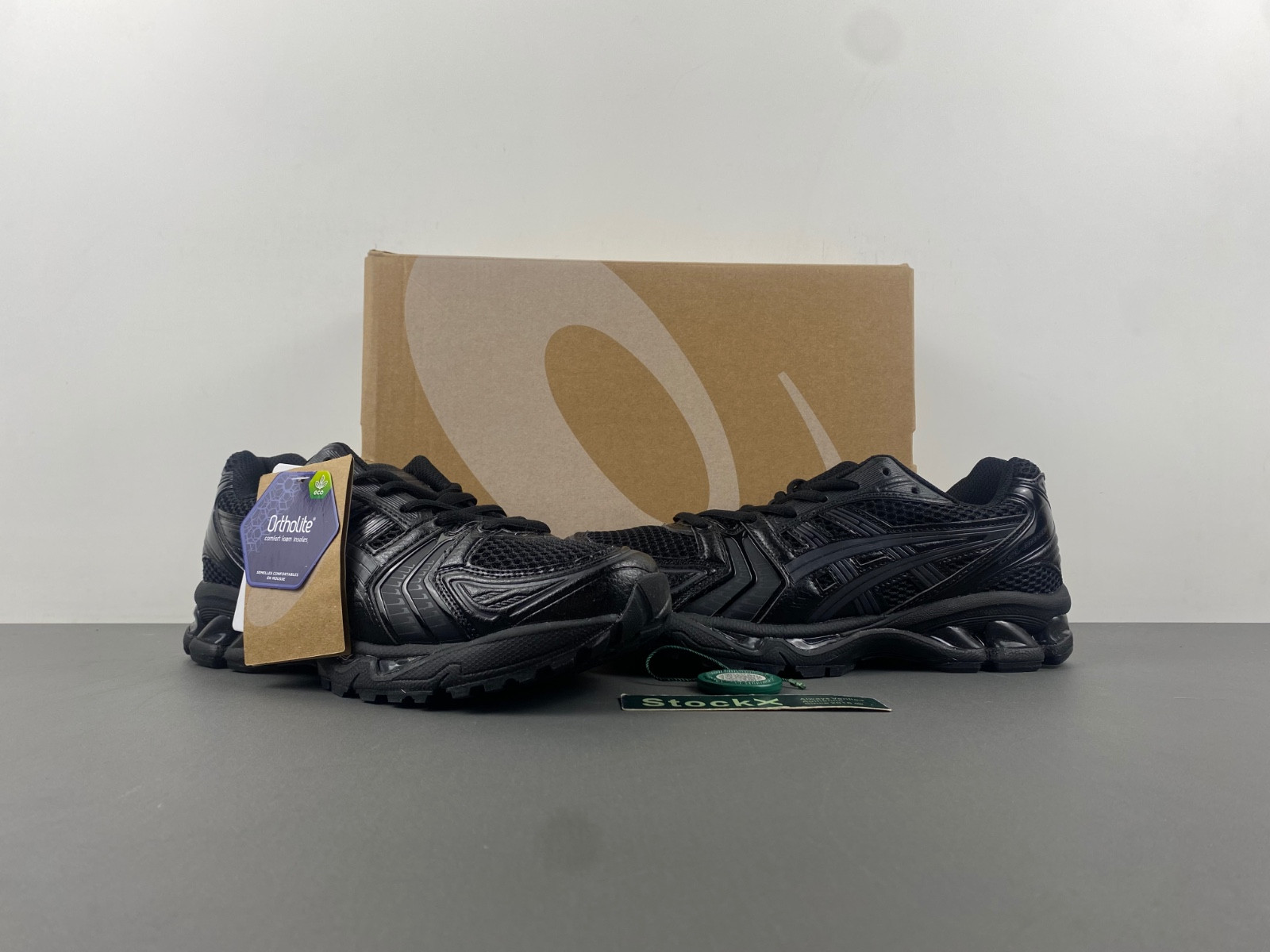 As*ic*s gel kayano 14