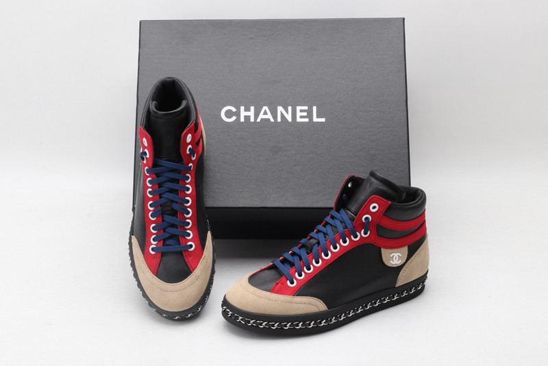 Ch*el sneaker