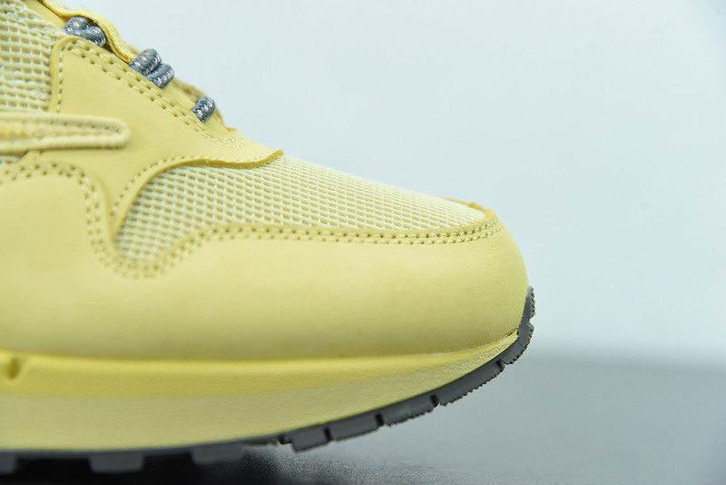 travis scott x nike air max 1 "“saturn gold