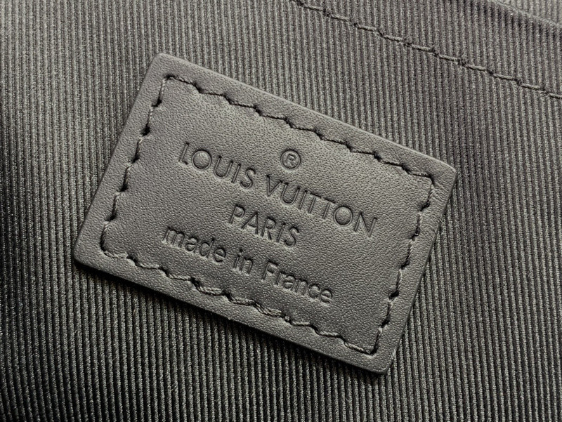 LVT PURSE