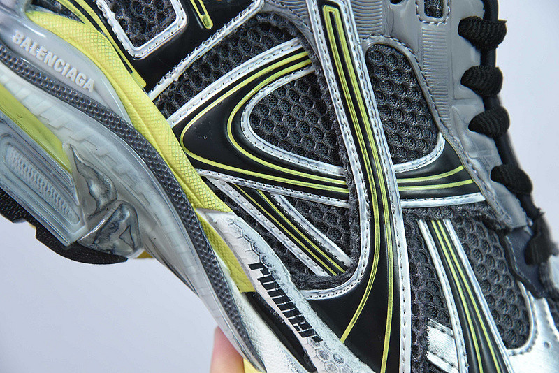 Ba*len*cia*ga runner sneaker