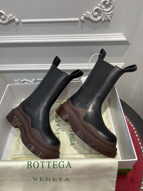 Bo*te*ga ve*ne*ta sneaker