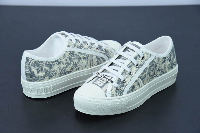 dio* x converse sneaker