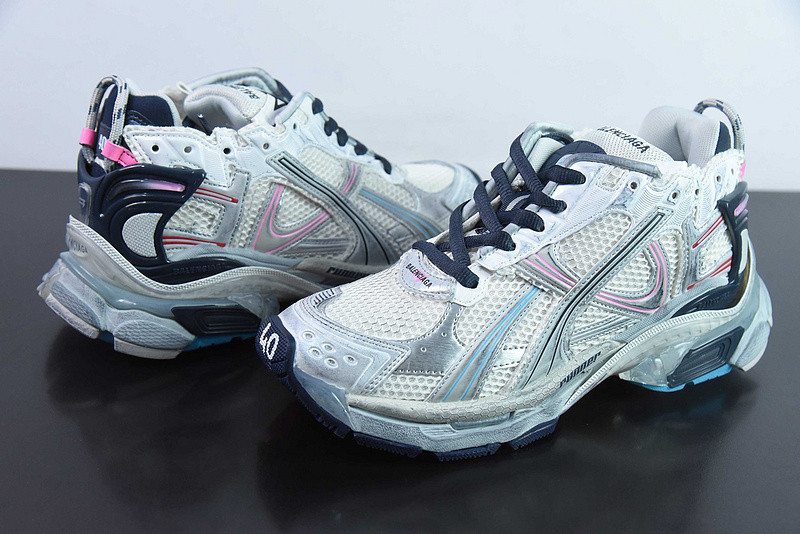 Ba*len*cia*ga runner sneaker