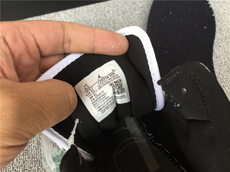 wmns air jordan 1 mid se