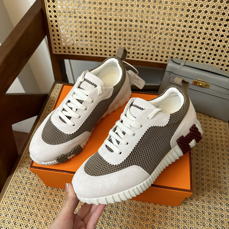 H**mes sneaker