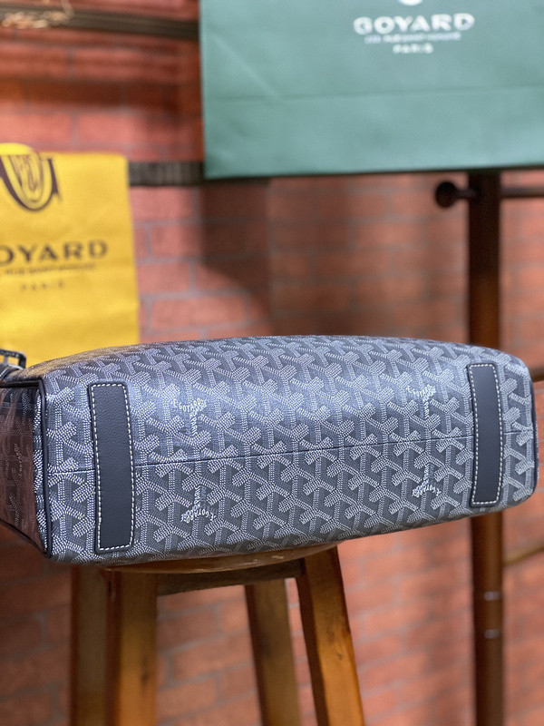 GOYARD PURSE