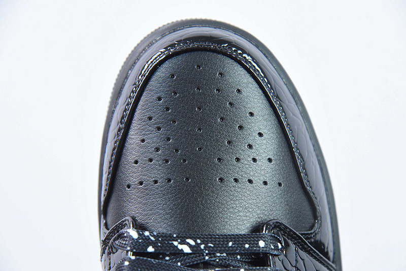 air jordan 1 low “black croc” hj7743-010