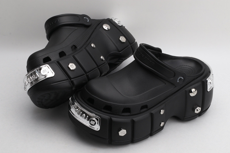 Cr*0*s x ba*len*cia*ga hardCr*0*s sandal