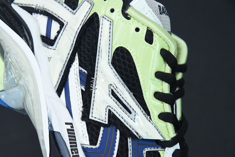 Ba*len*cia*ga runner sneaker